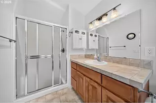 2662 NW Mt Ashland Dr, McMinnville, OR 97128 - Photo 22