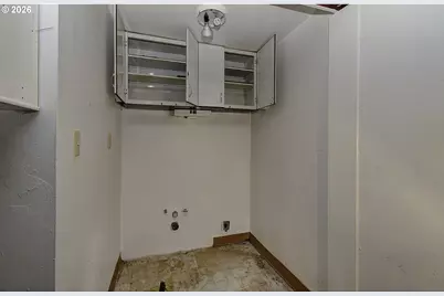 1012 W 12th St, Vancouver, WA 98660 - Photo 14