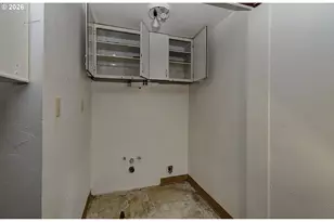 1012 W 12th St, Vancouver, WA 98660 - Photo 14