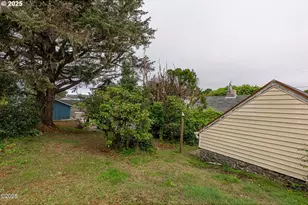 1540 NW 20th St, Lincoln City, OR 97367 - Photo 26