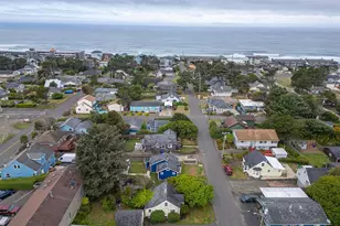 1540 NW 20th St, Lincoln City, OR 97367 - Photo 44