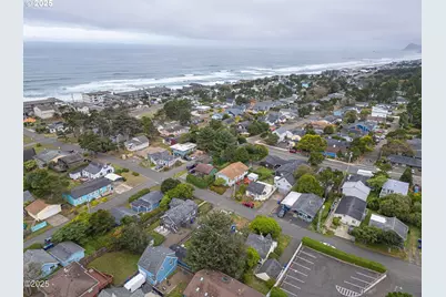 1540 NW 20th St, Lincoln City, OR 97367 - Photo 42