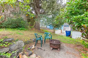 1540 NW 20th St, Lincoln City, OR 97367 - Photo 24