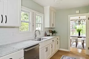 4039 NE 76th Ave, Portland, OR 97213 - Photo 6
