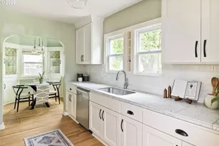4039 NE 76th Ave, Portland, OR 97213 - Photo 8