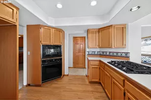1573 NW City View Dr, Bend, OR 97703 - Photo 24