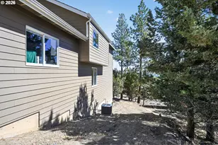 1573 NW City View Dr, Bend, OR 97703 - Photo 34