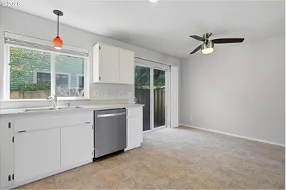 7502 N Williams Ave, Portland, OR 97217 - Photo 14