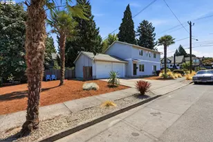7502 N Williams Ave, Portland, OR 97217 - Photo 2