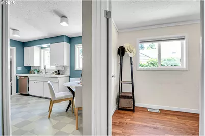 8913 N Seneca St, Portland, OR 97203 - Photo 24