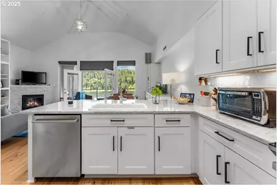 525 SE Marion St #21, Portland, OR 97202 - Photo 22