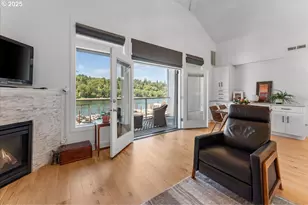 525 SE Marion St, Portland, OR 97202 - Photo 4