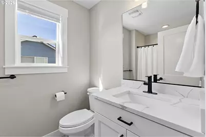 1054 Hickory St, Independence, OR 97351 - Photo 34