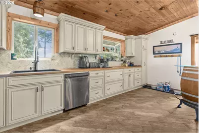 97685 Marina Heights Loop, Brookings, OR 97415 - Photo 12