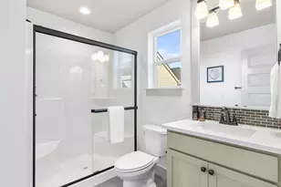 7675 N Kellogg St, Portland, OR 97203 - Photo 14