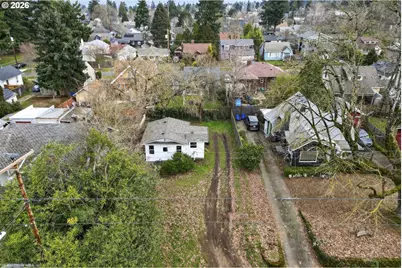 7046 N Greeley Ave, Portland, OR 97217 - Photo 1