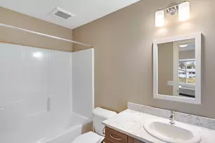 10829 E Burnside St, Portland, OR 97216 - Photo 10