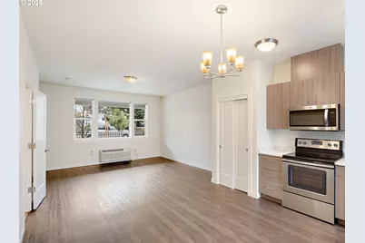 10829 E Burnside St, Portland, OR 97216 - Photo 20