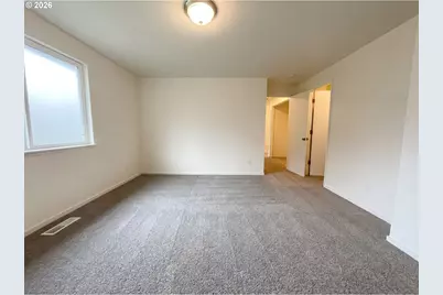 1108 NE Tamera Ln, Portland, OR 97220 - Photo 12