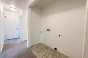 1108 NE Tamera Ln, Portland, OR 97220 - Photo 14