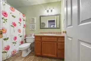 3075 NE 4th Ave, Hillsboro, OR 97124 - Photo 20