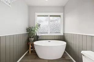 3075 NE 4th Ave, Hillsboro, OR 97124 - Photo 16