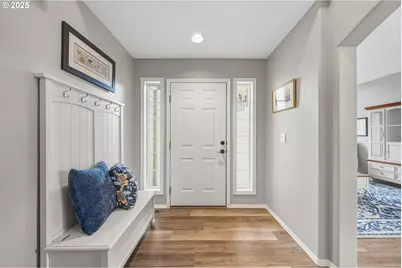 3075 NE 4th Ave, Hillsboro, OR 97124 - Photo 4