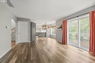 3075 NE 4th Ave, Hillsboro, OR 97124 - Photo 12