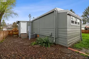 570 N 10th St, Cornelius, OR 97113 - Photo 22