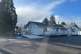 570 N 10th St, Cornelius, OR 97113 - Photo 26