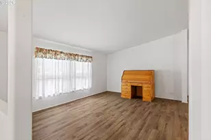 69664 McFarland Rd, North Bend, OR 97459 - Photo 16