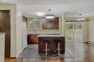 223 SW Taylors Ferry Rd, Portland, OR 97219 - Photo 10