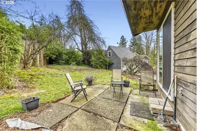 223 SW Taylors Ferry Rd, Portland, OR 97219 - Photo 26
