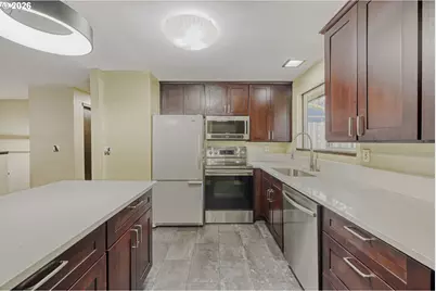 223 SW Taylors Ferry Rd, Portland, OR 97219 - Photo 12