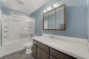 223 SW Taylors Ferry Rd, Portland, OR 97219 - Photo 20