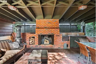 1833 SE Exeter Dr, Portland, OR 97202 - Photo 42