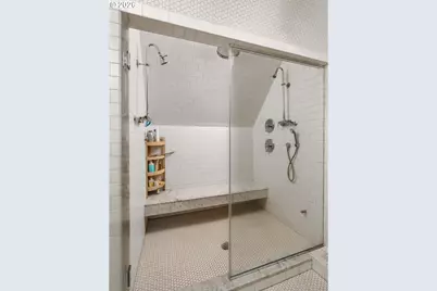 1833 SE Exeter Dr, Portland, OR 97202 - Photo 30