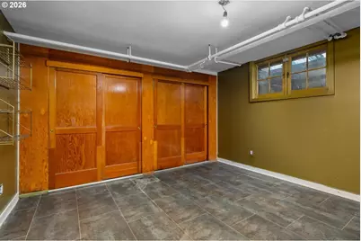 1833 SE Exeter Dr, Portland, OR 97202 - Photo 38