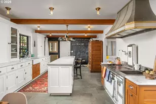 1833 SE Exeter Dr, Portland, OR 97202 - Photo 16