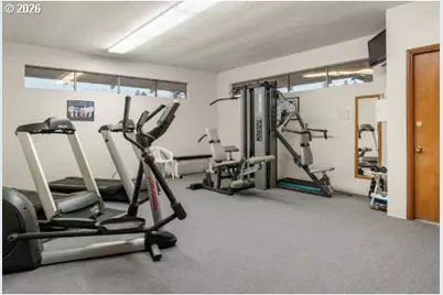 11602 SW Royal Villa Dr, Tigard, OR 97224 - Photo 16