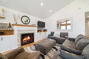 26280 Beach Dr, Rockaway Beach, OR 97136 - Photo 10