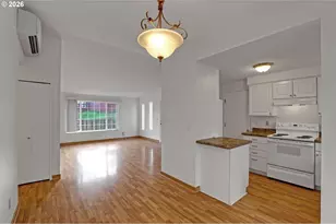 4703 SW Pomona St, Portland, OR 97219 - Photo 10