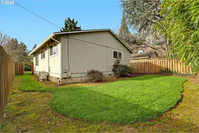 4703 SW Pomona St, Portland, OR 97219 - Photo 20