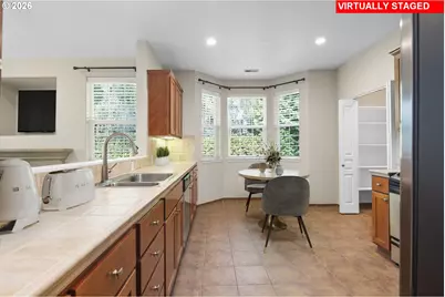 4890 Summerlinn Way, West Linn, OR 97068 - Photo 10