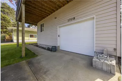 1708 NW 38th St, Lincoln City, OR 97367 - Photo 46