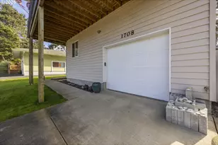 1708 NW 38th St, Lincoln City, OR 97367 - Photo 46