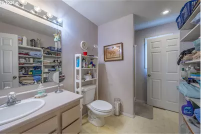 1708 NW 38th St, Lincoln City, OR 97367 - Photo 26