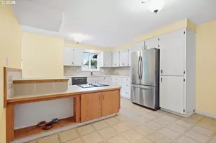 315 SW 5th Ct, Canby, OR 97013 - Photo 10