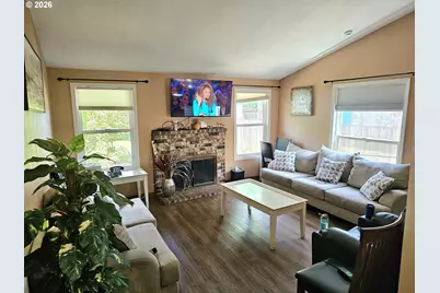 8563 SW Hamlet St, Portland, OR 97224 - Photo 6