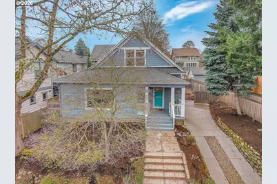 1017 NE Skidmore St, Portland, OR 97211 - Photo 2